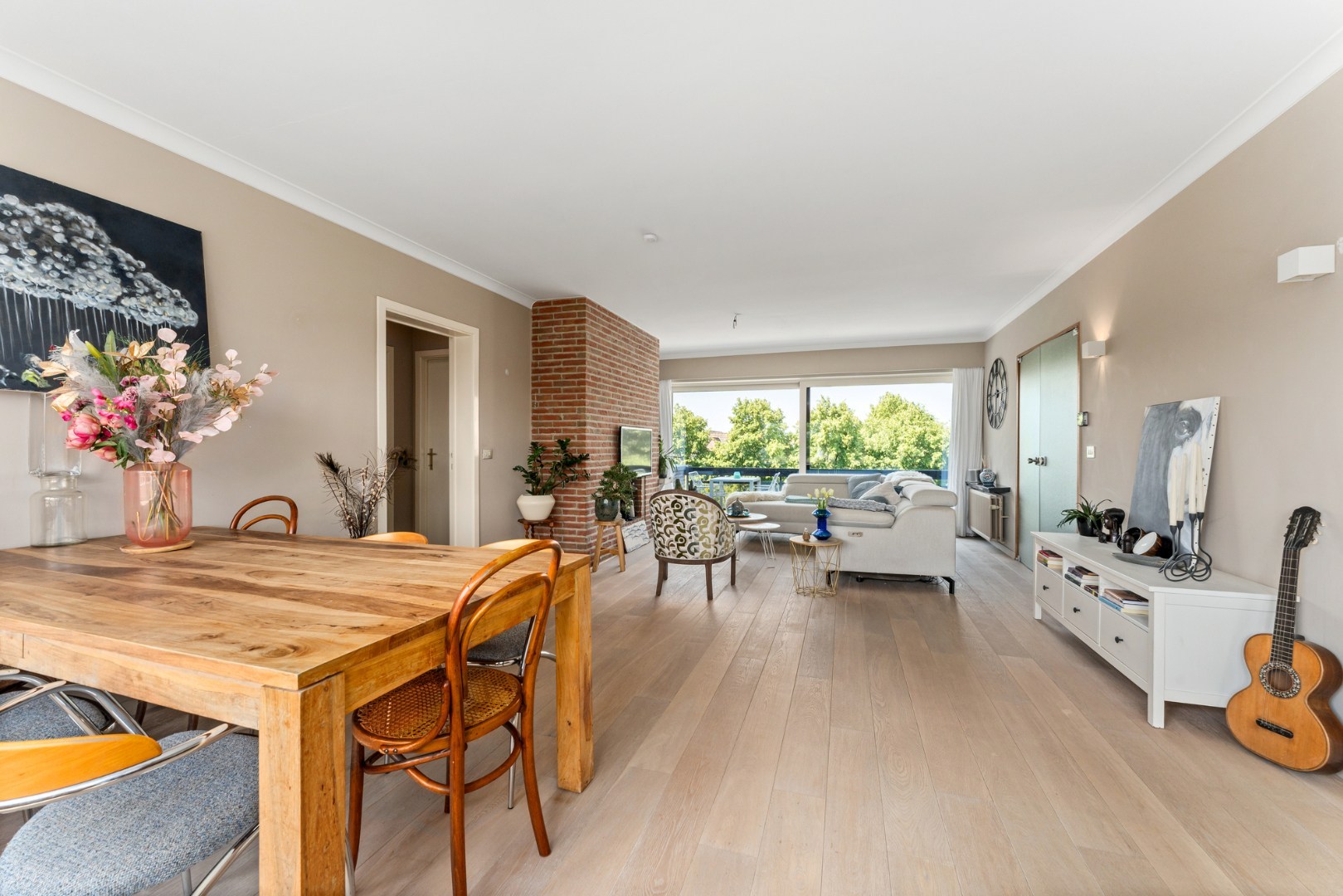 Lichtrijk en instapklaar appartement met garage te Kristus-Koning - foto 1