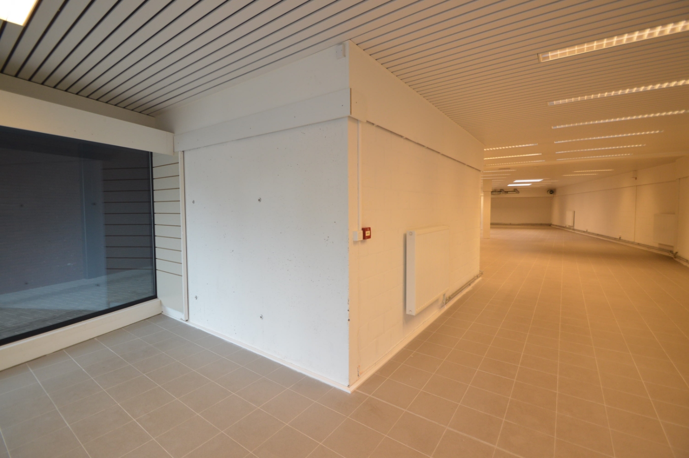 Handelsruimte/-kantoor op commerciële topligging! - foto 4