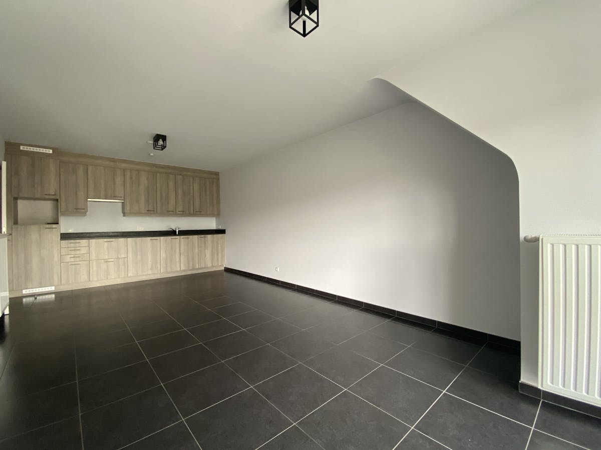 Duplex in the center of Eeklo with garage box - photo 4
