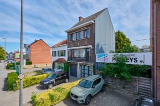 Centraal gelegen grond tussen de Kleine en de Grote Ring van Hasselt. Het betreft een perceel van 03a07ca met tal van mogelijkheden. De...