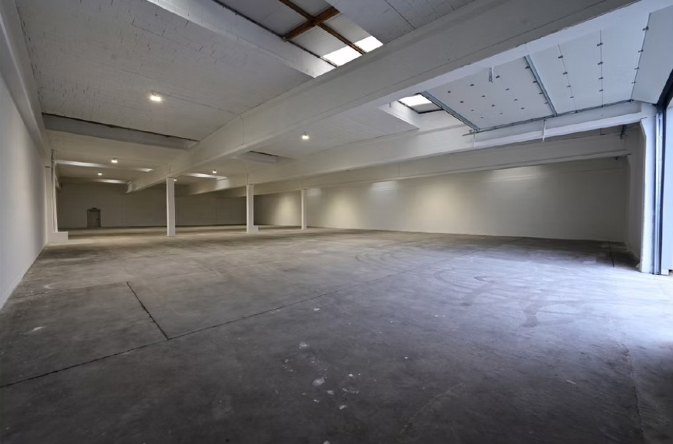 Malle: magazijn 1387m² te huur - foto 2