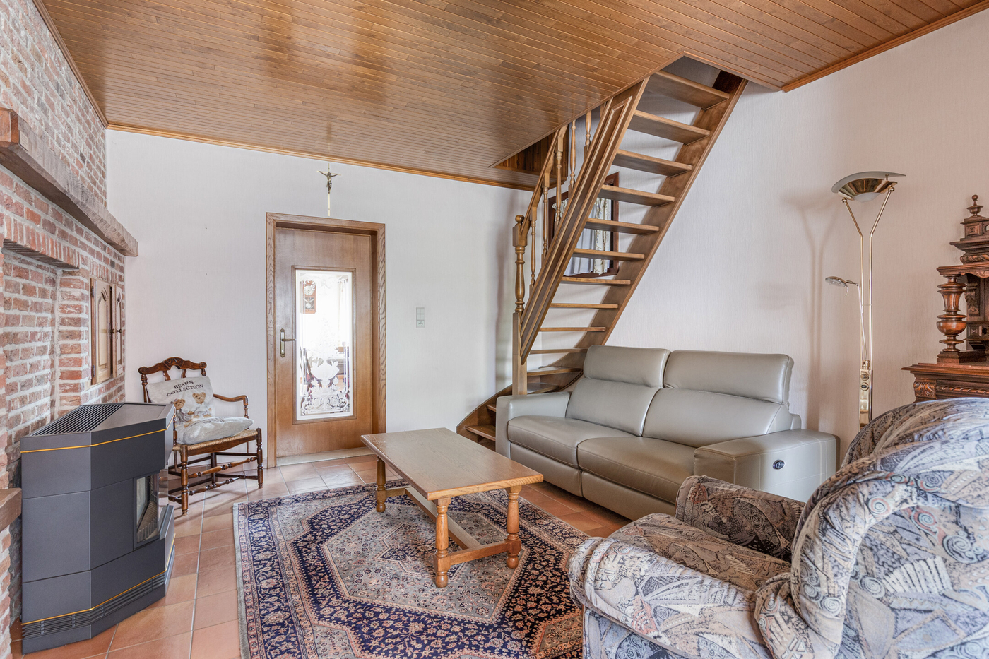 Op te frissen woning met 3 slaapkamers in hartje Kruibeke - foto 5