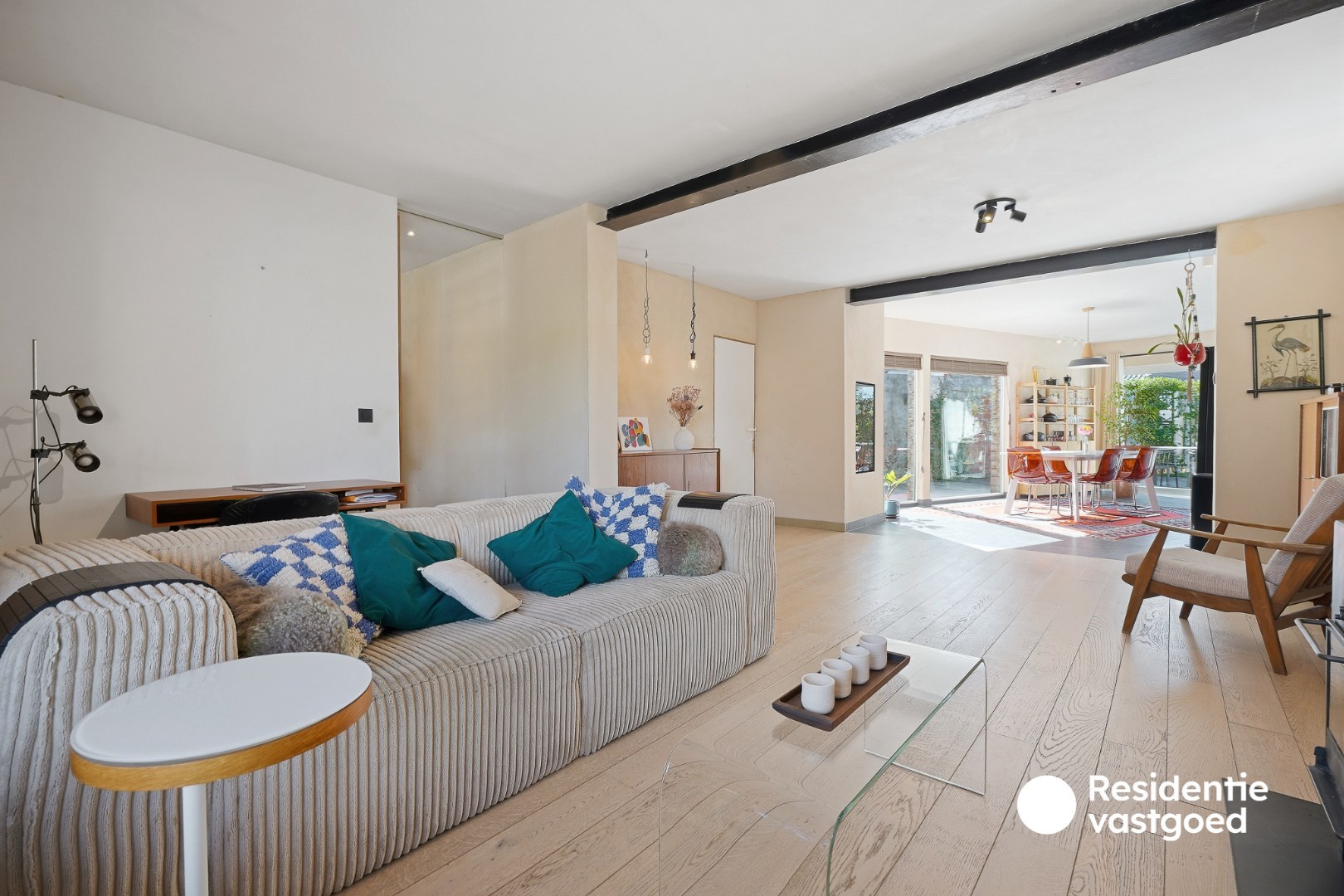 Smaakvol gerenoveerde woning met garage en zonnige tuin in hartje Keiem! - foto 2