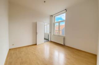 CASALINA Real Estate stelt te huur – Bezoeken enkel par mail - DAILLY - MEISERAppartement op de 3de verdieping (zonder lift) bestaande uit een...