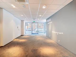 Are you looking for a strategic and ready-to-move location for your company? This spacious commercial property with office space of no less than...