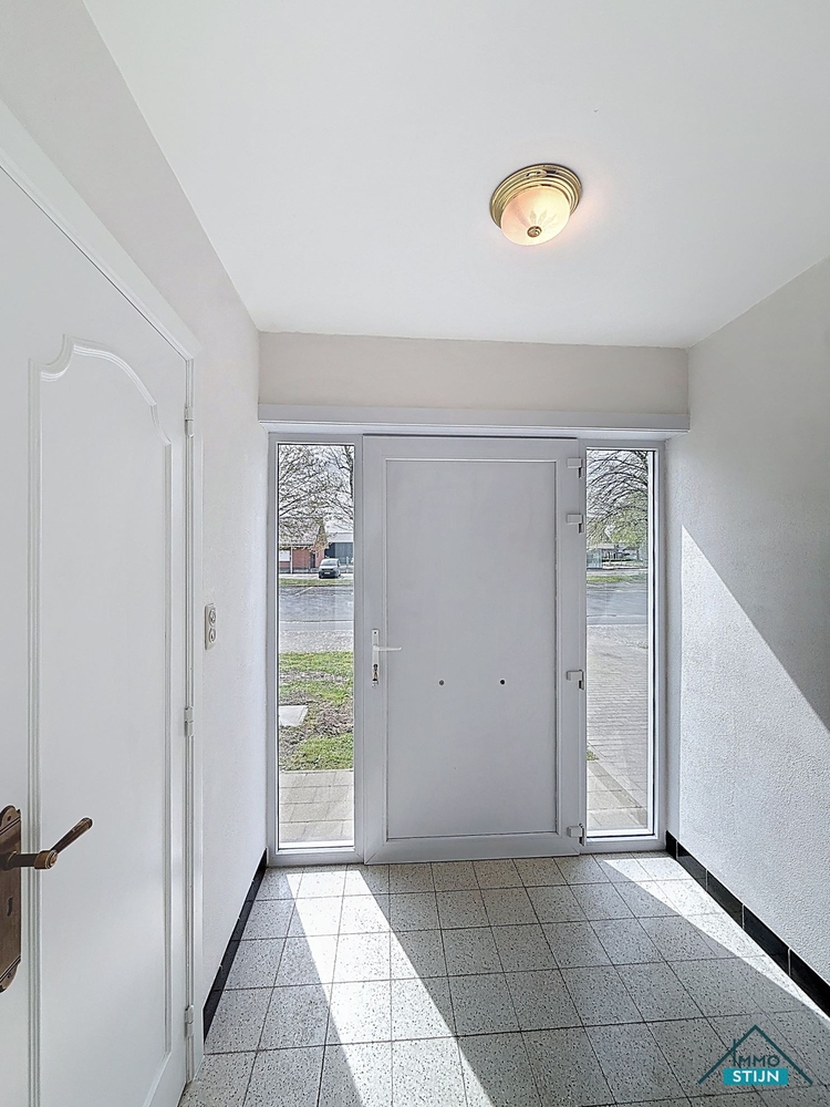Woning met drie slaapkamers - foto 2