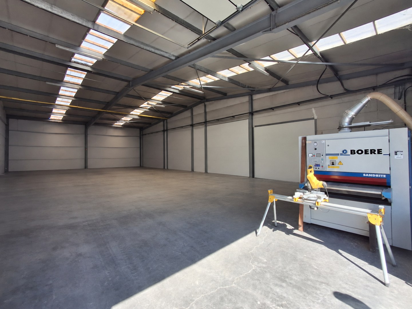 Commercial for rent in Wingene