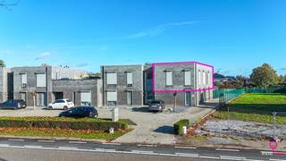 Bij ImmoFusion 7/7 “open huis”: klik op onze 3D-TOUR.Op de Meylandtlaan 132 in Heusden-Zolder bevindt zich dit prachtig en praktisch ingedeeld...