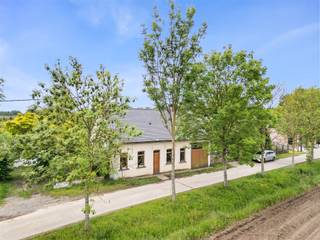 Maison de charme avec caractère et potentiel dans l'Oosterzele vert / BalegemBienvenue dans cette charmante maison située dans le calme et la...