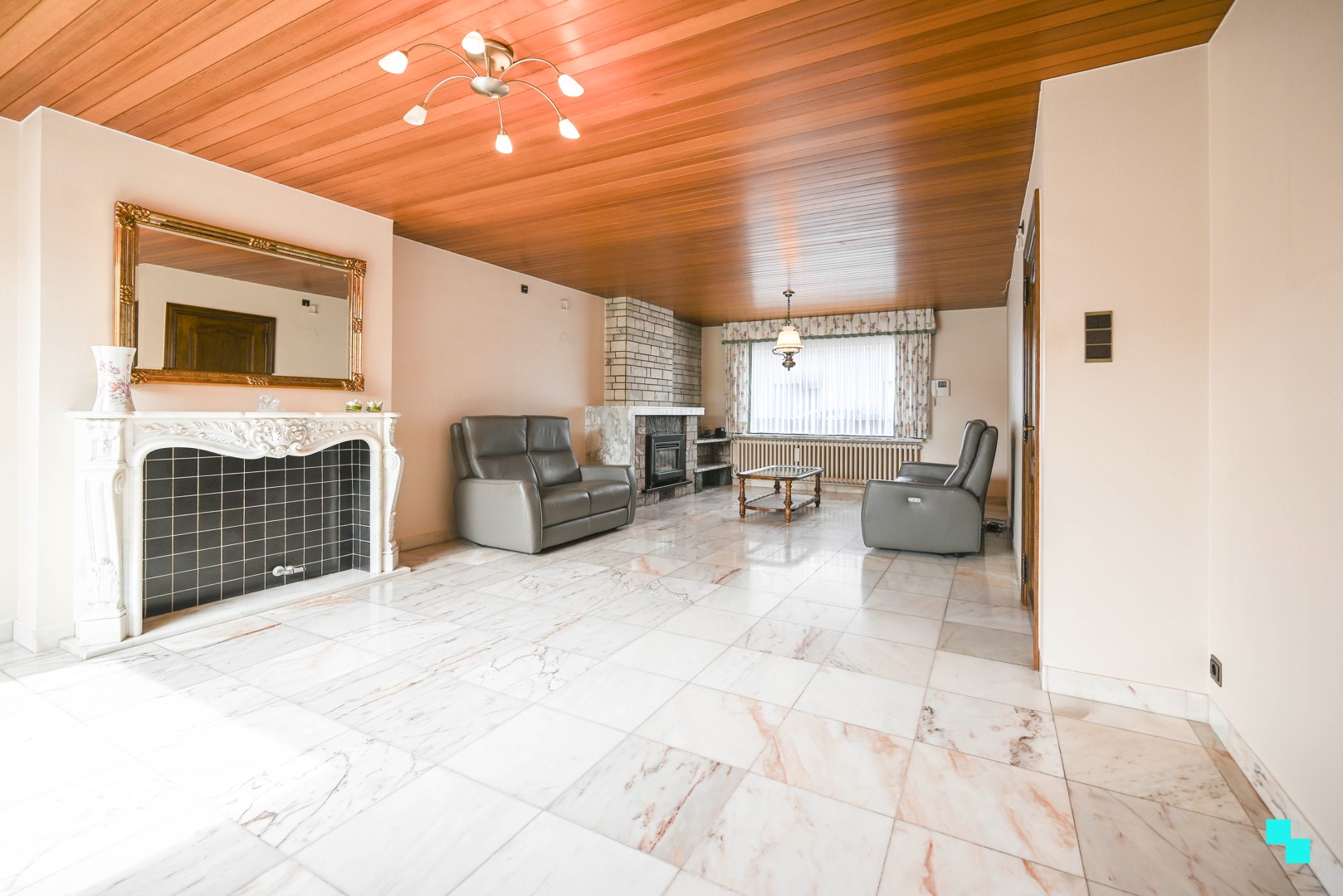 Ruime woning met garage in het centrum van Meulebeke - foto 5