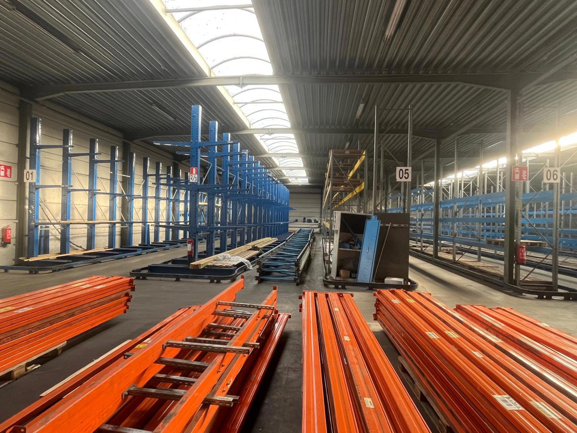 Magazijn ca.2.700m² met los- en laadzone te Merksem. - foto 5