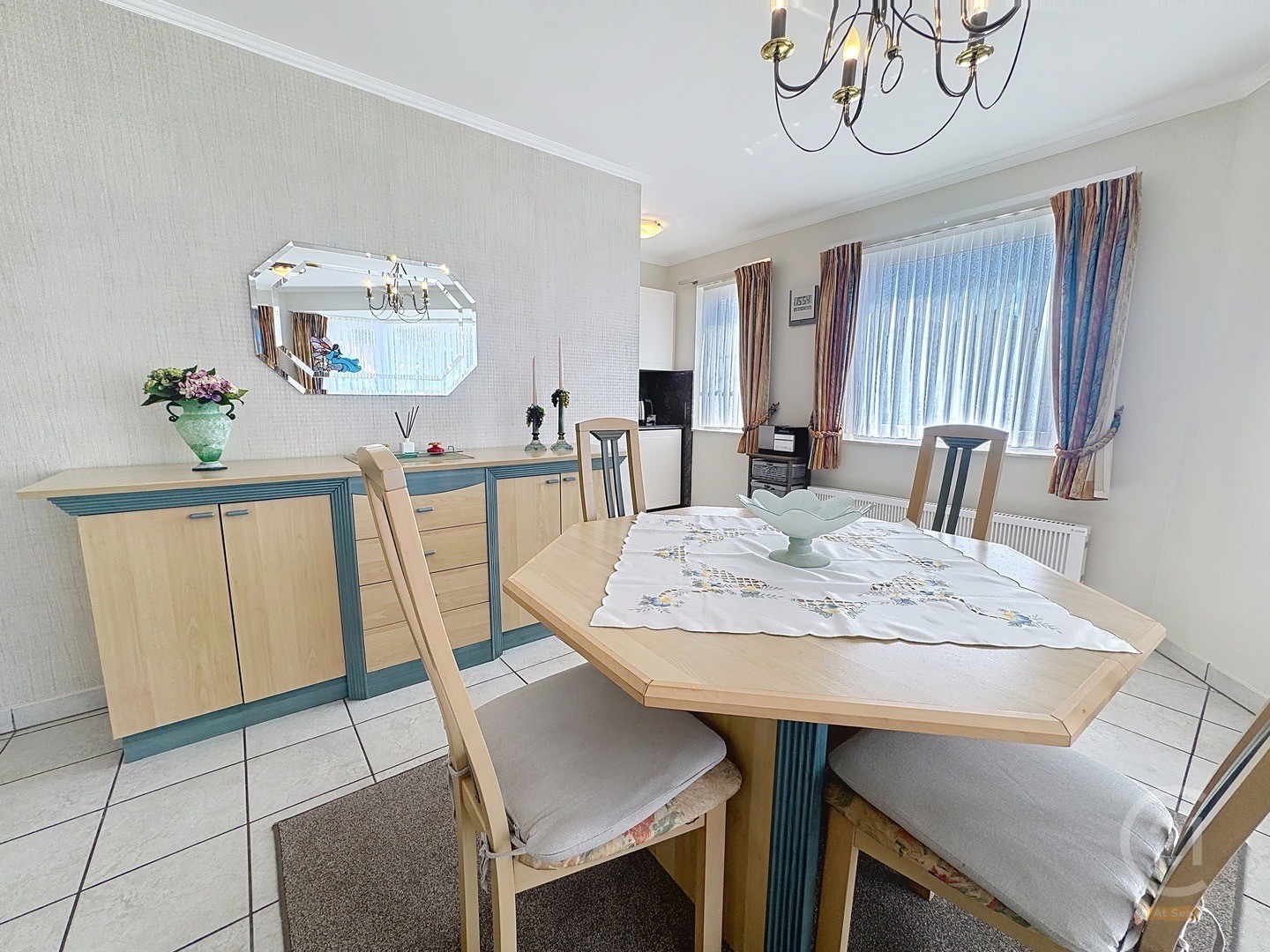 Instapklaar, zonnig appartement in hartje Westende Bad met 2 slaapkamers - foto 2