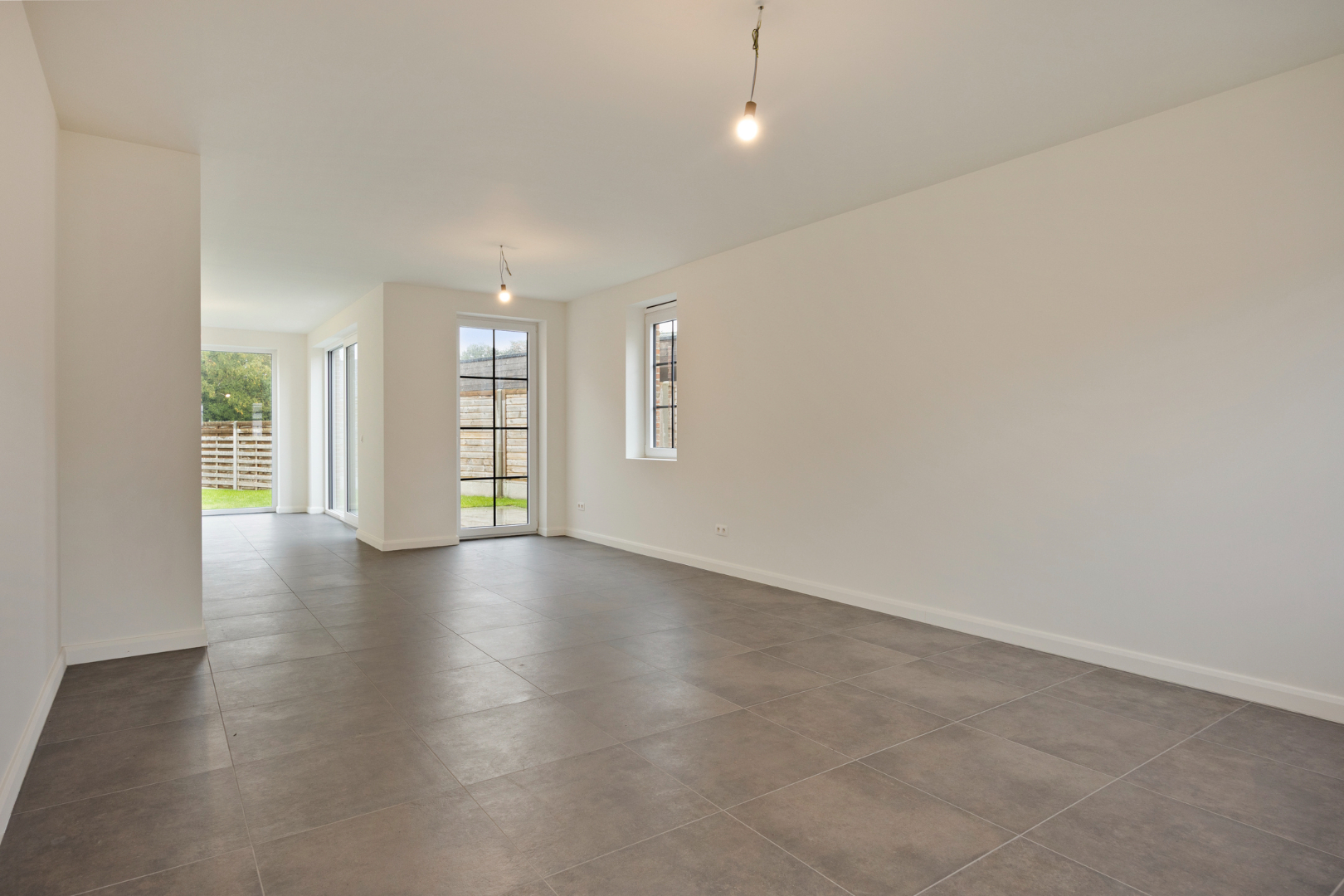 Kwalitatief afgewerkte en ruime nieuwbouw (HOB) met 3 ruime slpks op 412 m² te Olen ! - foto 5