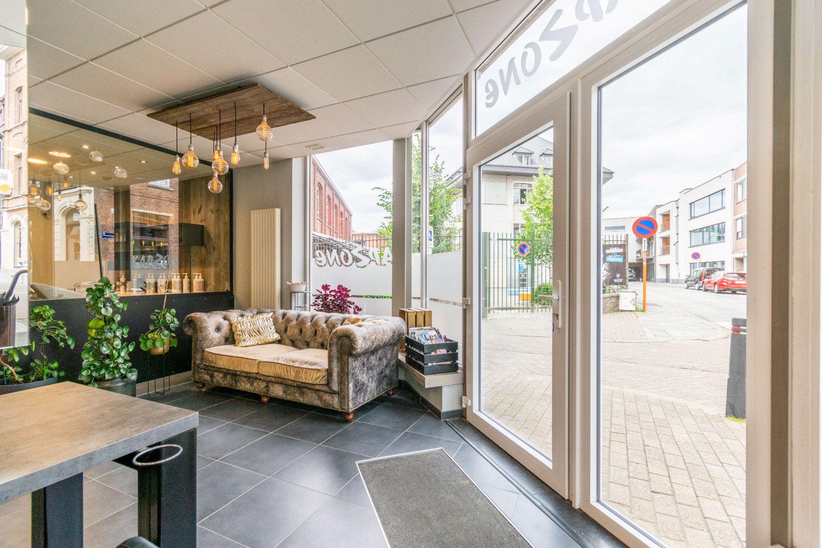 Een handels gelijkvloers op een perfecte commerciële (Possozplein)! - foto 5