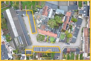 Immo Van Middelem verkoopt 27 garageboxen gelegen in de Zonnebloemenstraat 15 te Anderlecht.Deze investering biedt een stabiele opbrengst en is...