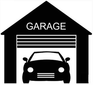 Afgesloten bovengrondse garagebox in centrum Mechelen, gelegen in zijstraat van de Lange Nieuwstraat nabij Louizastraat en Onze-Lieve-Vrouwestraat.