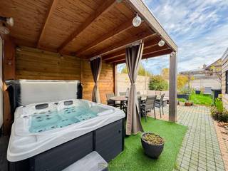 Bezoekdag dinsdag 6 januari! Inschrijven kan via www.nobels.be onder referentienummer 4240535.GEZELLIGE EN GOED ONDERHOUDEN GEZINSWONING met TUIN,...