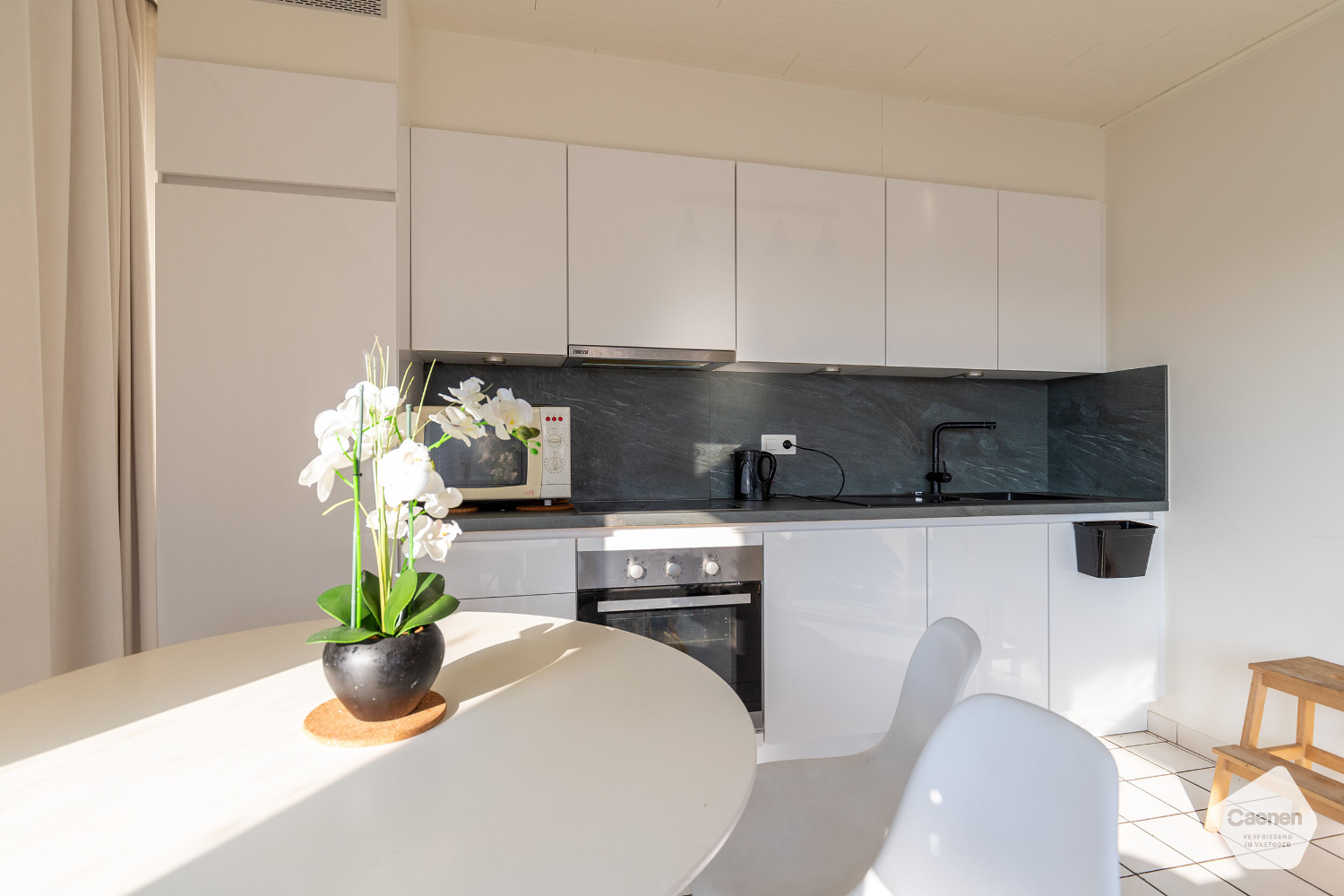 Zuid-west gericht hoekappartement met 1 slaapkamer - foto 4