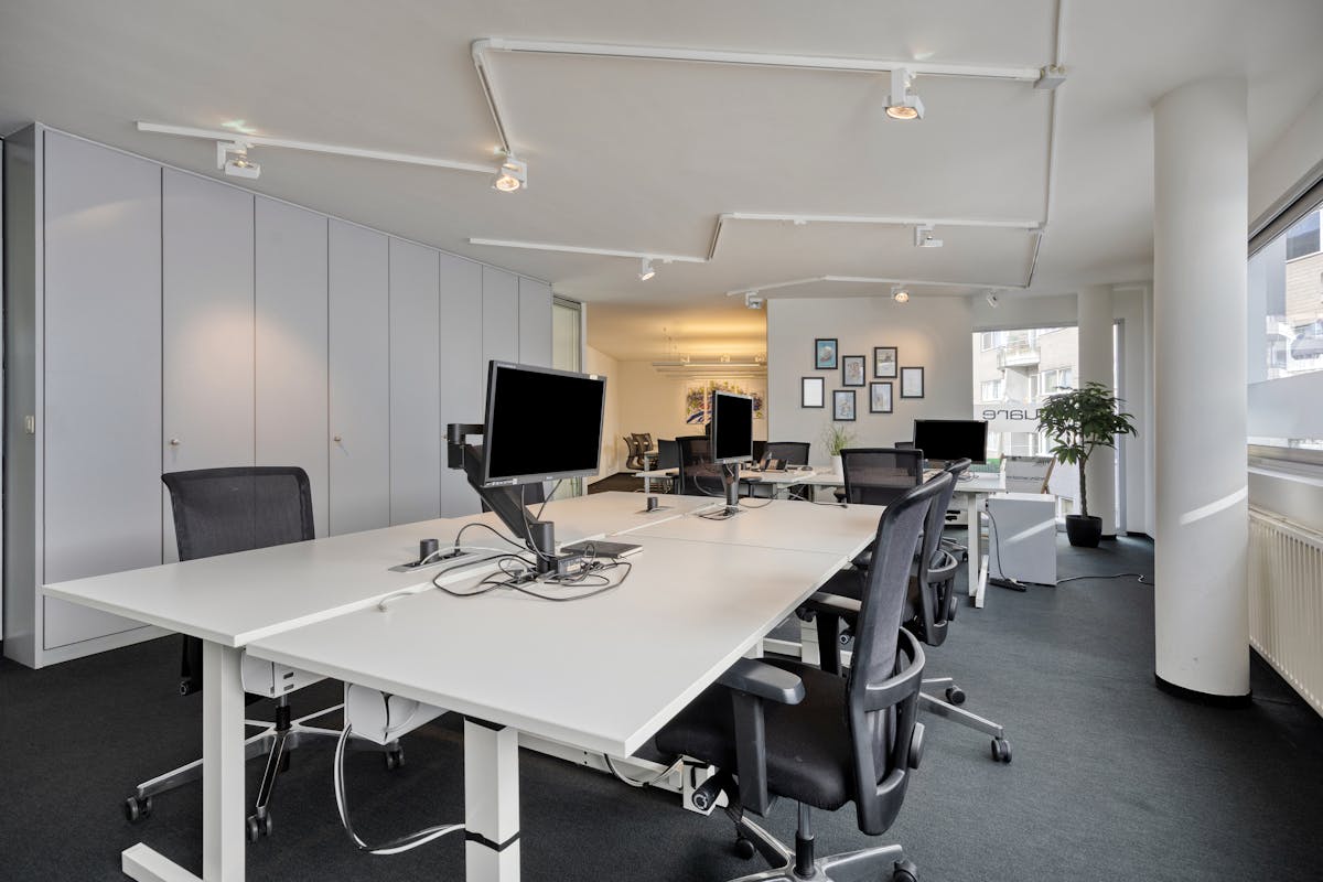 244m² office for sale in Mechelen - photo 5