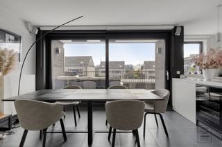 PRACHTIG MODERN APPARTEMENT IN SINT-JOB-IN-'T-GOOROp een uitstekende, centrale ligging in het hart van SINT-JOB-IN-'T-GOOR  bevindt zich dit zeer...