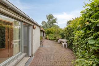 Idyllisch gelegen te renoveren hoevetje.<br /><br />Ontdek dit te renoveren hoevetje op een idyllische locatie.<br /><br />Geniet van een rustige, landelijke omgeving met prachtige vergezichten, terwijl winkels, scholen en verbindingswegen zich op korte afstand bevinden.<br /><br />Een unieke kans om een karaktervolle woning om te vormen tot uw eigen landelijke droomplek.<br /><br /><span>Troeven:<br /></span>- rustige, landelijke ligging<br />- centrale bereikbaarheid<br />- renovatieproject met potentieel<br />- groene omgeving<br />- veel privacy<br />- tal van mogelijkheden<br />- karaktervolle eigendom met charme<br /><br />Stedenbouwkundige inlichtingen zijn in aanvraag.<br /><br />Mis deze unieke kans niet en plan vandaag nog je bezoek!