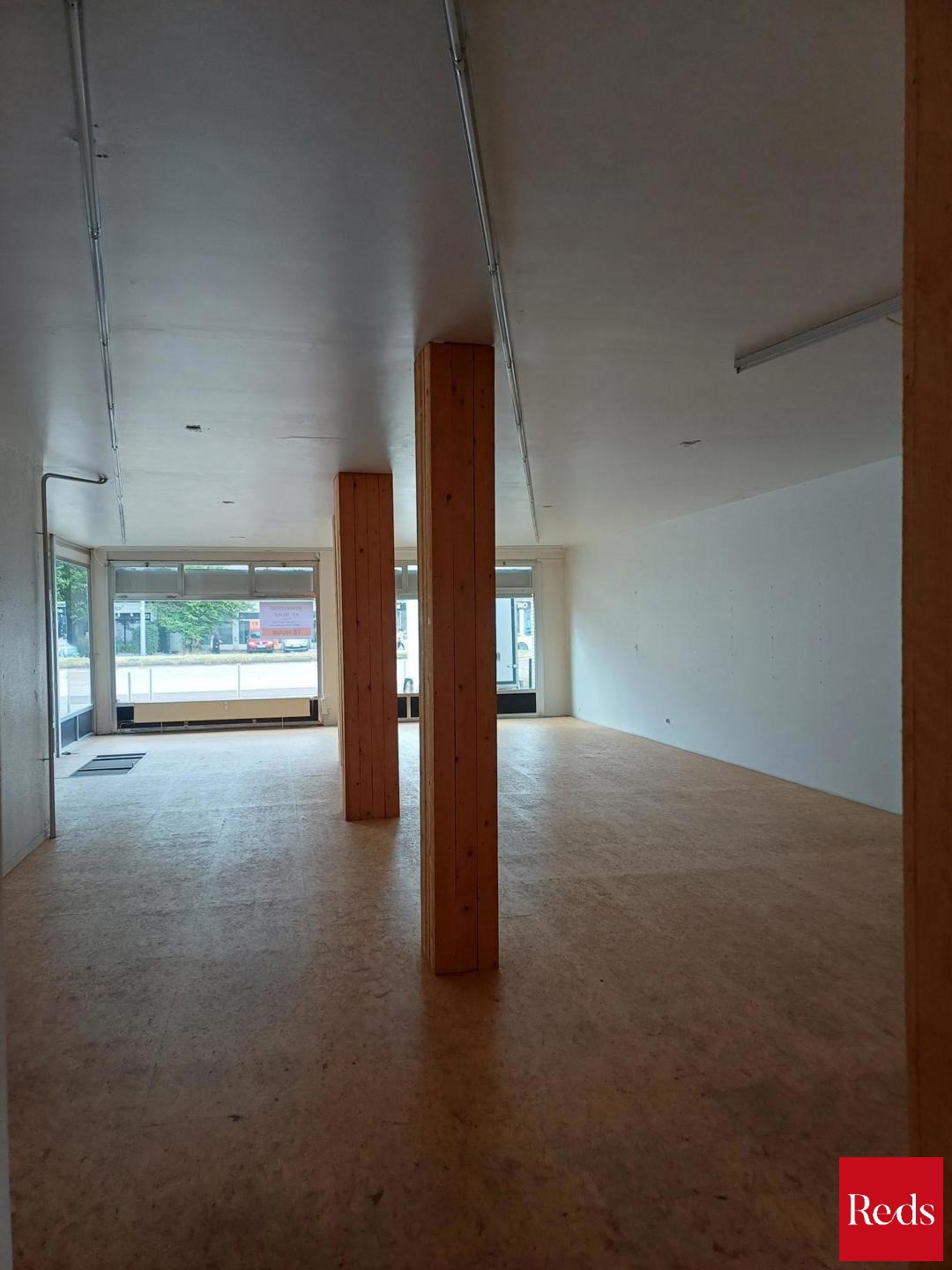 commercieel gelijkvloers op goede ligging ( 115m²) - foto 5