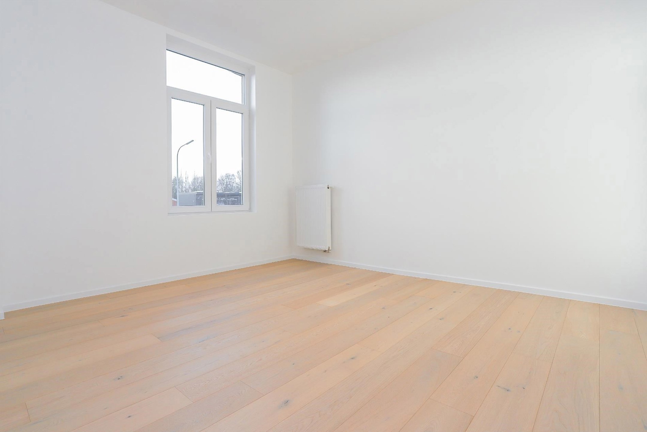 Ruime woning met 4 slaapkamers vlakbij station Sint-Pieters - foto 5