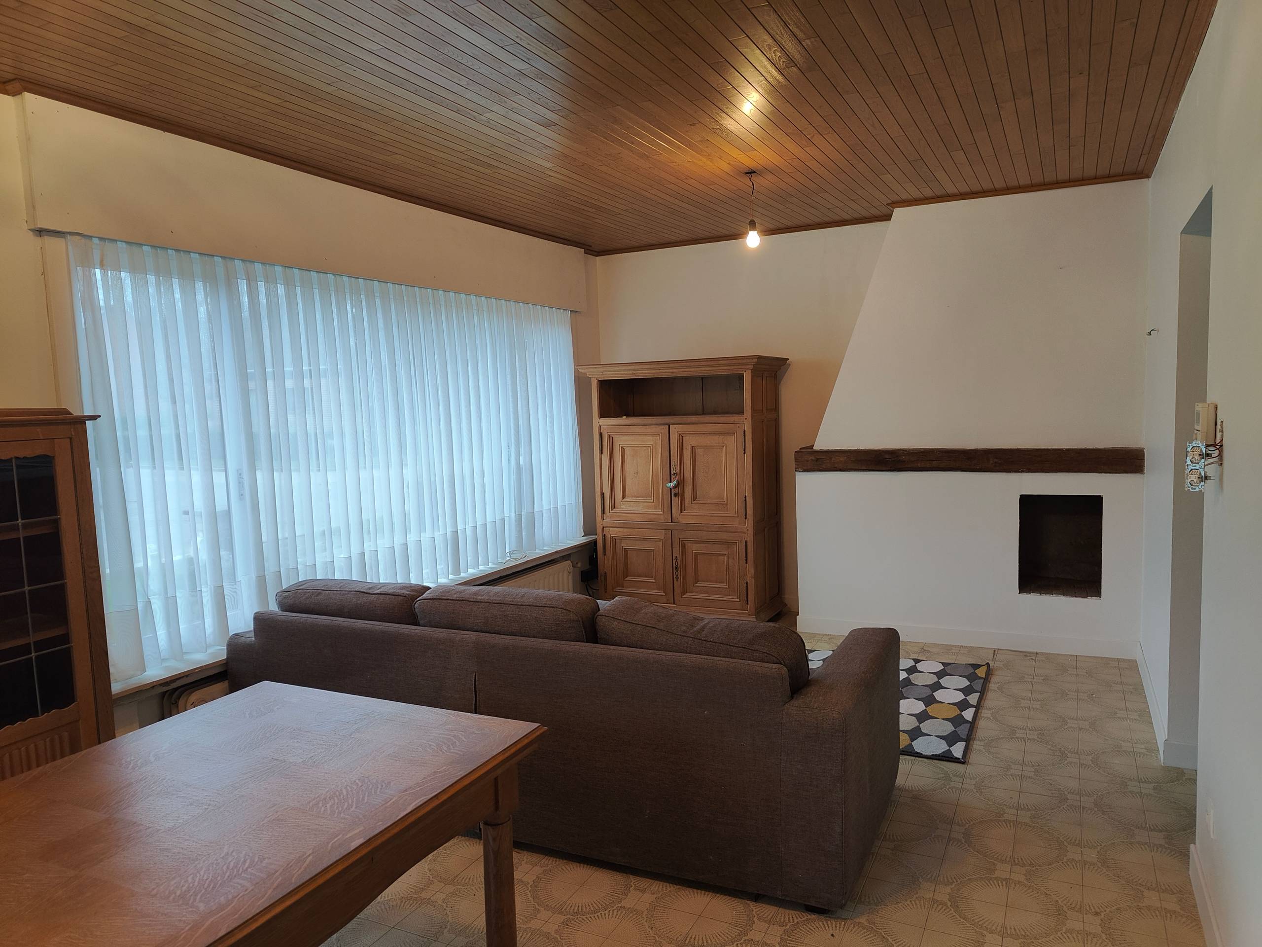 Ruime gezinswoning met 3 slaapkamers te Assebroek. - foto 3