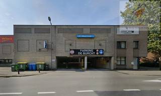 Op zoek naar een veilige en vlot bereikbare parkeerplaats in het centrum van Aalst?Deze garagebox is gelegen in de ondergrondse parking De Burcht,...