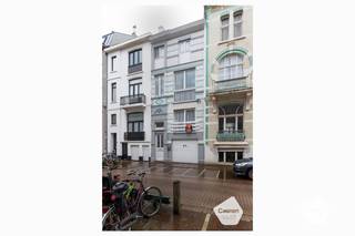 Cette propriété à revenu, composée de 3 entités distinctes, bénéficie d'un emplacement exceptionnel et très recherché dans la Vrijheidsstraat,...