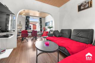 Leuke stadswoning in hartje Ieper! 🏡✨Deze charmante stadswoning is ideaal gelegen in het centrum van Ieper en biedt heel wat ruimte en...