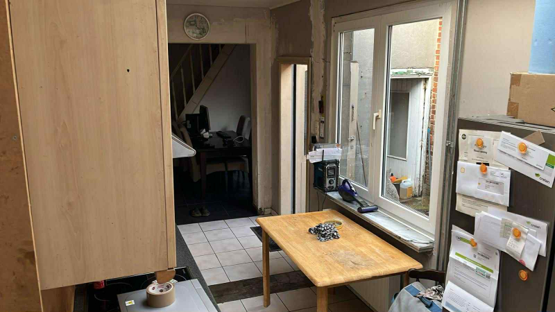 Te renoveren starterswoning met ruime tuin - foto 5