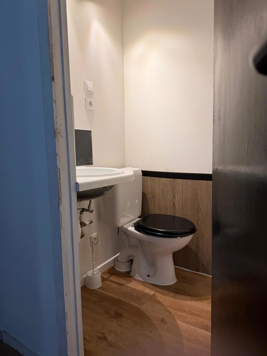Instapklare rijwoning aan de stadsrand. - foto 5
