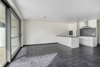Dit nieuwbouwappartement in Lennik ligt op een boogscheut van het centrum met een rustige ligging nabij winkels en restaurants. Gelegen op...