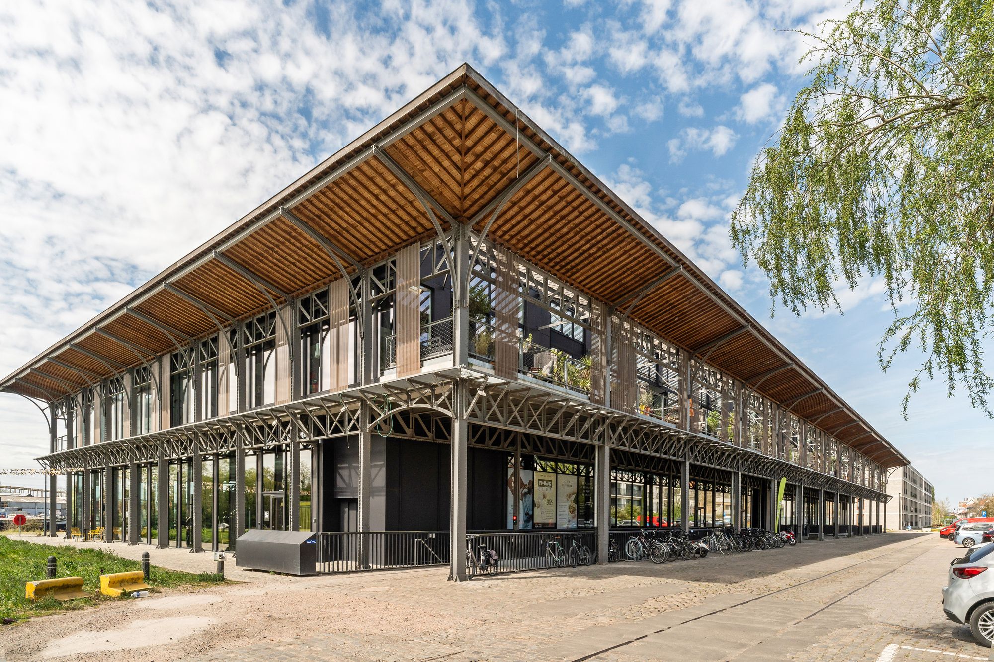 Loft met mogelijkheden op gegeerde locatie in Gent te koop - foto 2