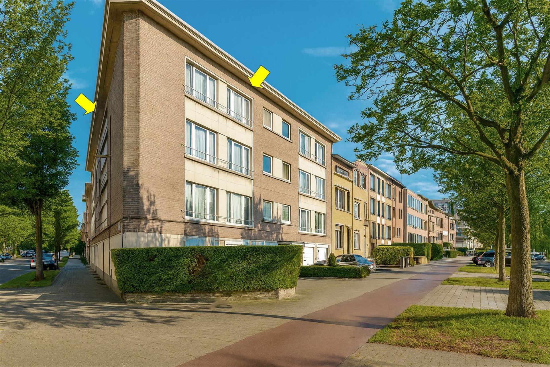 Apartment for sale in Deurne with 3 bedrooms - photo 1