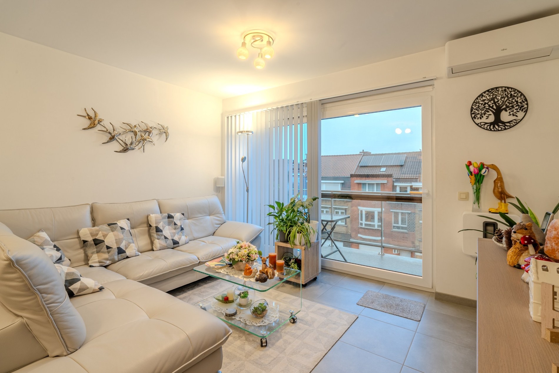 INSTAPKLAAR APPARTEMENT met 3 slaapkamers en GARAGE! - foto 4