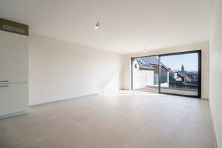 Dit prachtige dakappartement is gelegen in de gloednieuwe Residentie Escautval, in centrum in Avelgem. Het beschikt over een fijn terras waar je...