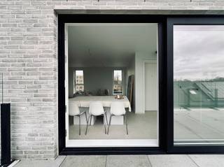 Deze penthouse is als enige appartement van dit project gelegen op de derde verdieping en maakt deel uit van residentie Léon gelegen te...