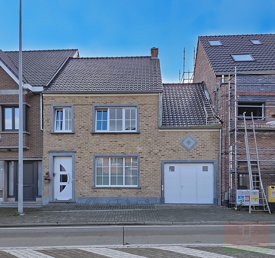 Instapklare eengezinswoning met prachtige tuin te Bavegem - foto 1