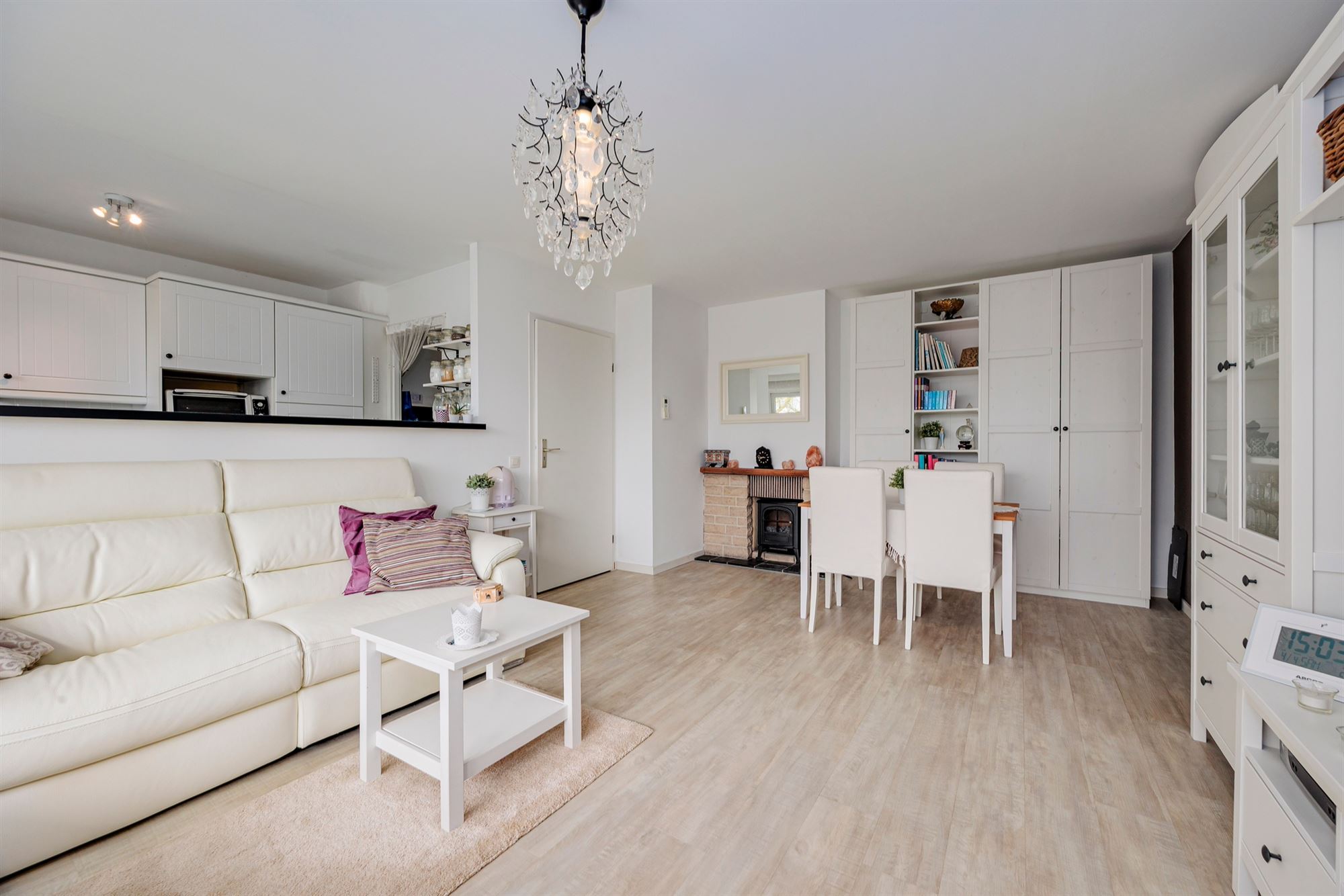 Gerenoveerd 1-slaapappartement met terras te Edegem - foto 5