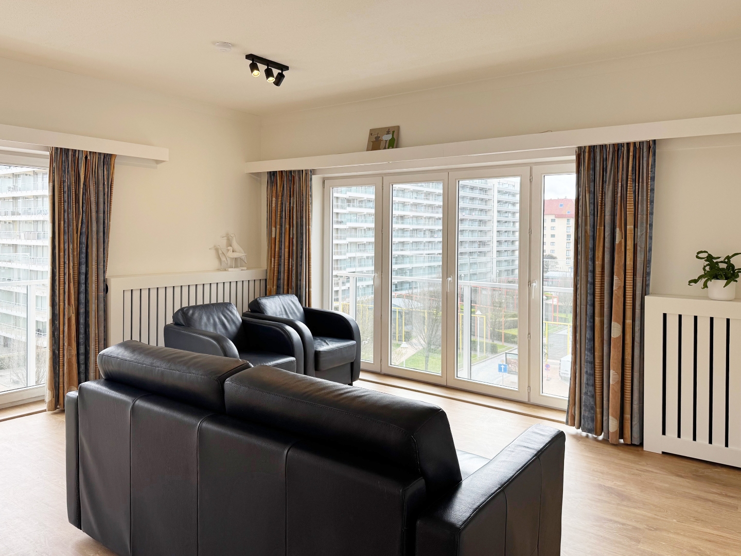 Appartement met zijdelings zeezicht te Nieuwpoort-Bad. - foto 2