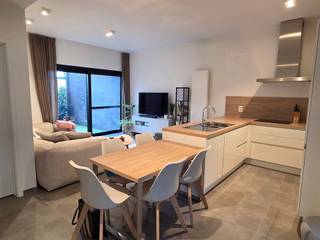 ENERGIEZUINIG, LUMINEUS EN RECENT GELIJKVLOERSAPPARTEMENT 63M² MET 1 SLAAPKAMER, 2 TERRASSEN EN GARAGEligging in centrum Malderen (Londerzeel) met...