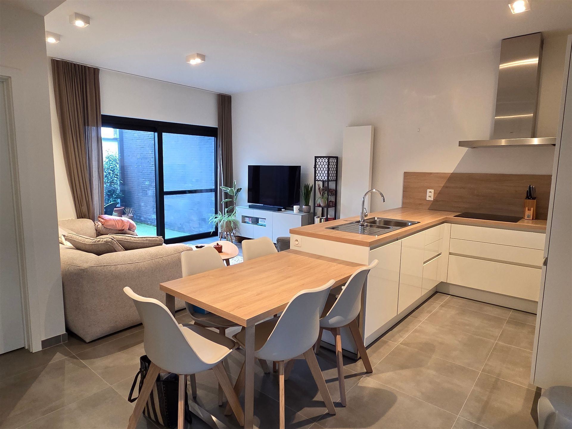 Appartement met 1 slaapkamer en 2 terrassen - foto 2