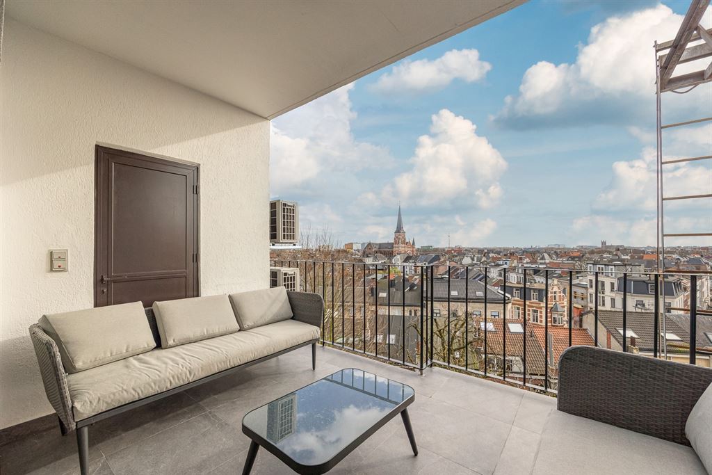 Kwalitatief gerenoveerd appartement met terras - foto 3