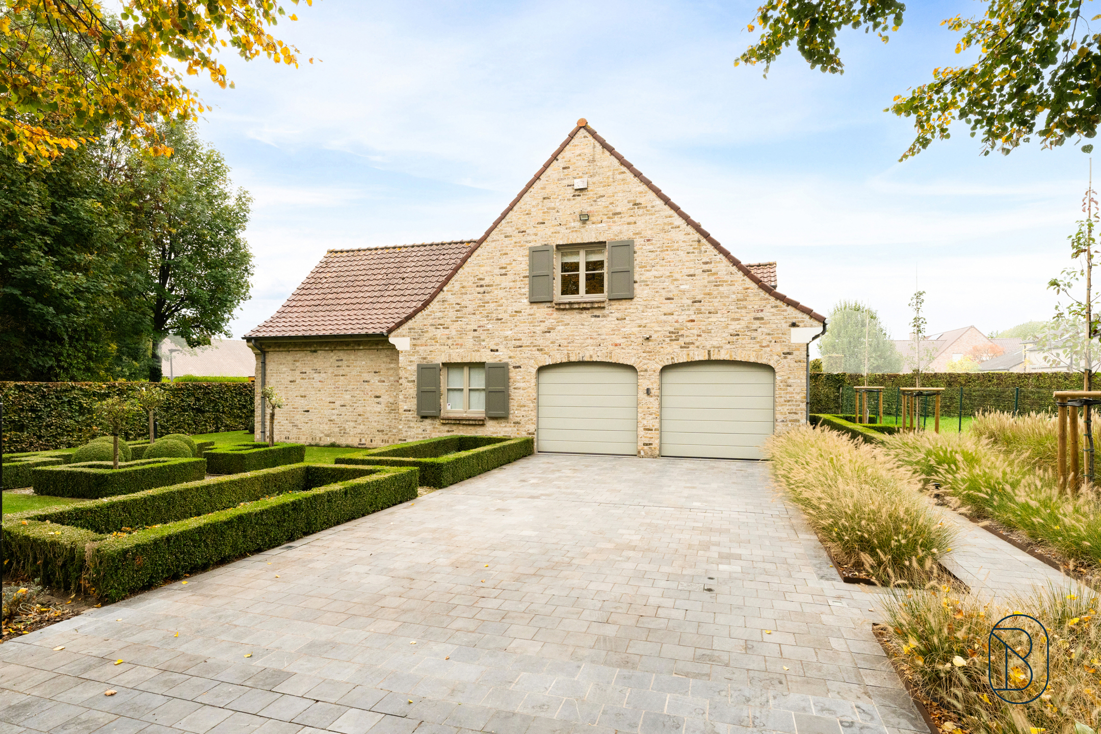 Mooi onderhouden goedgelegen villa met tuin. - foto 5