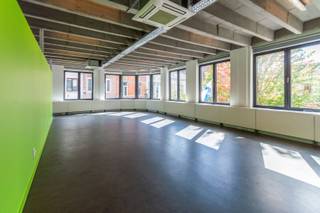 Commercial à louer à Hal