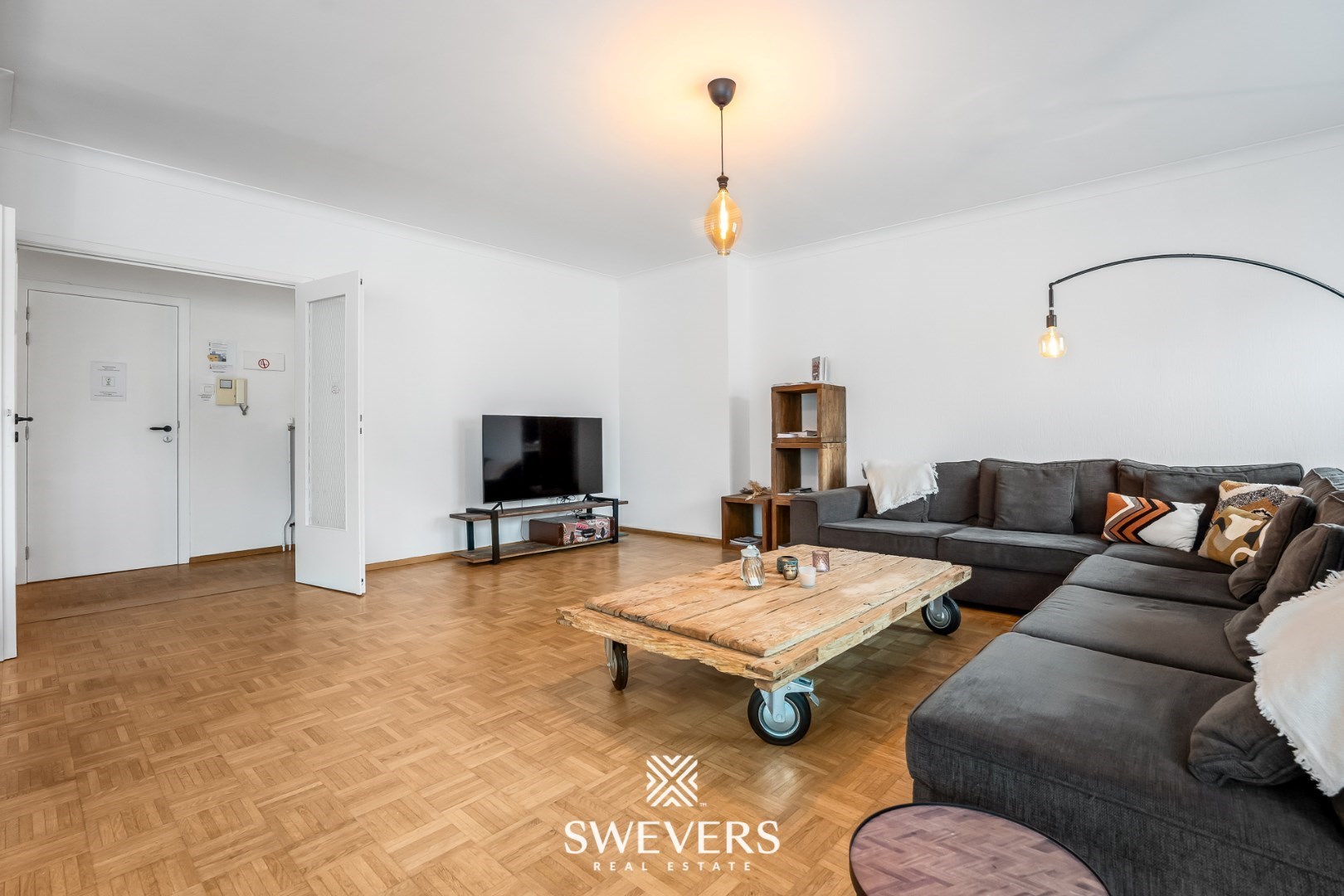 Modern appartement in hartje Hasselt met drie slaapkamers - foto 4