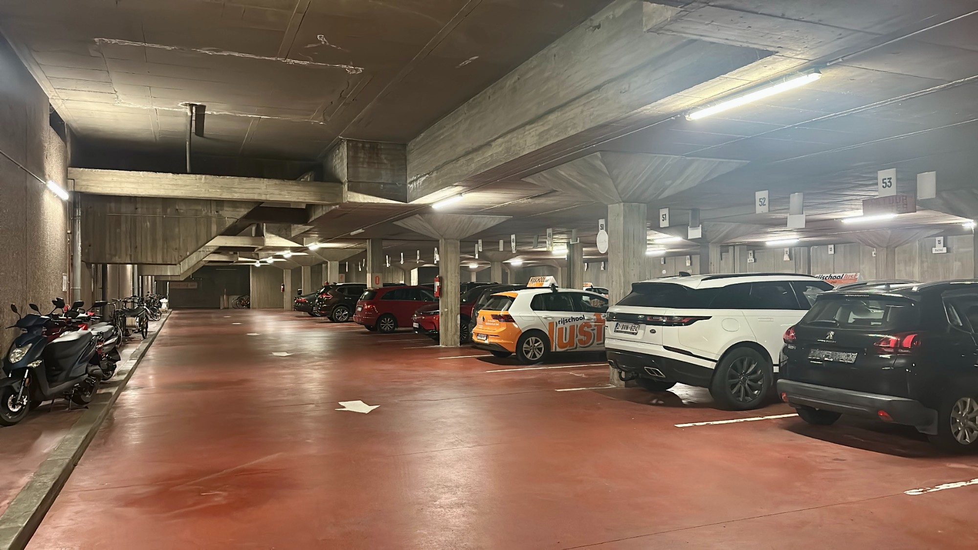 Garage for sale in Sint-Niklaas - photo 4