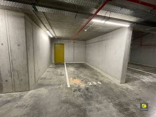 Zorgeloos parkeren aan Het EilandjeOp een uitstekende locatie, gelegen in een afgesloten, ondergrondse garage van een recent gebouw vinden we deze...